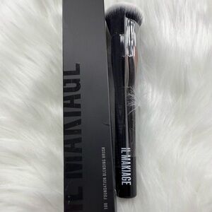 IL Makiage Foundation Blending Brush #100